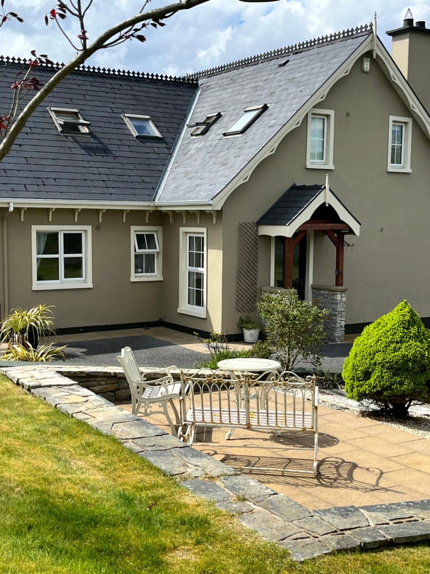 The Lodge Donegal Town מראה חיצוני תמונה